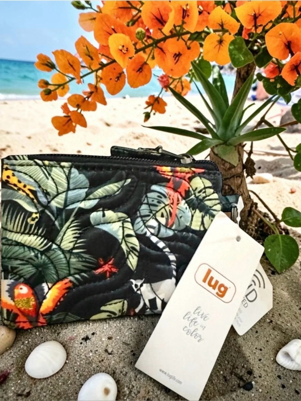 Lug Metro Wildlife Black Quilted Wallet with‎ Keychain NWT $33 MSRP